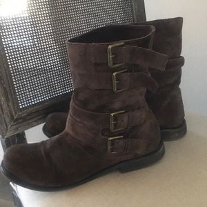Suede brown leather booties